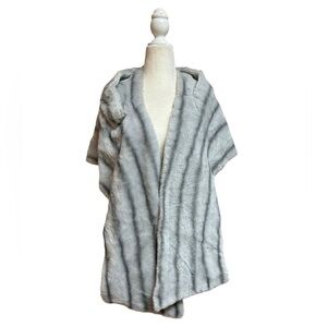 Vintage Faux Fur Stole Cream Gray 1960’s Winter Formal Cocktail Dress